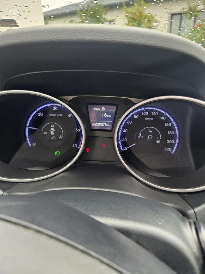 Hyundai ix35 2012 — photo 9