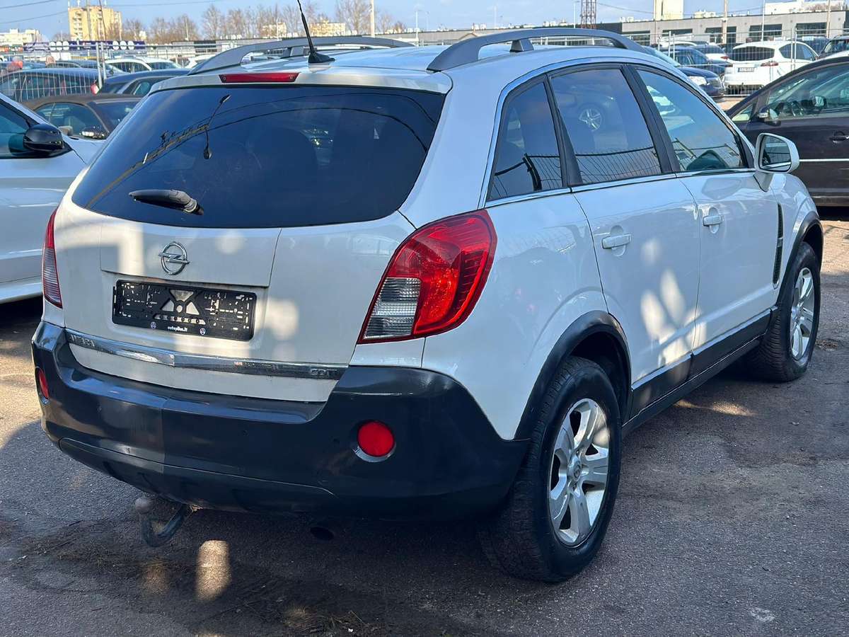 Opel Antara 2014 — вигляд ззаду