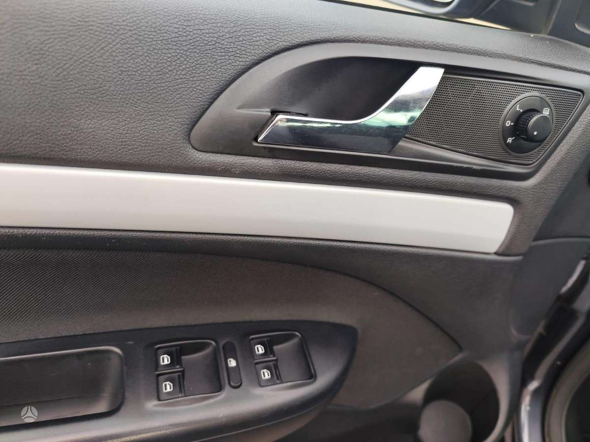 Skoda Octavia 2011 — photo 12
