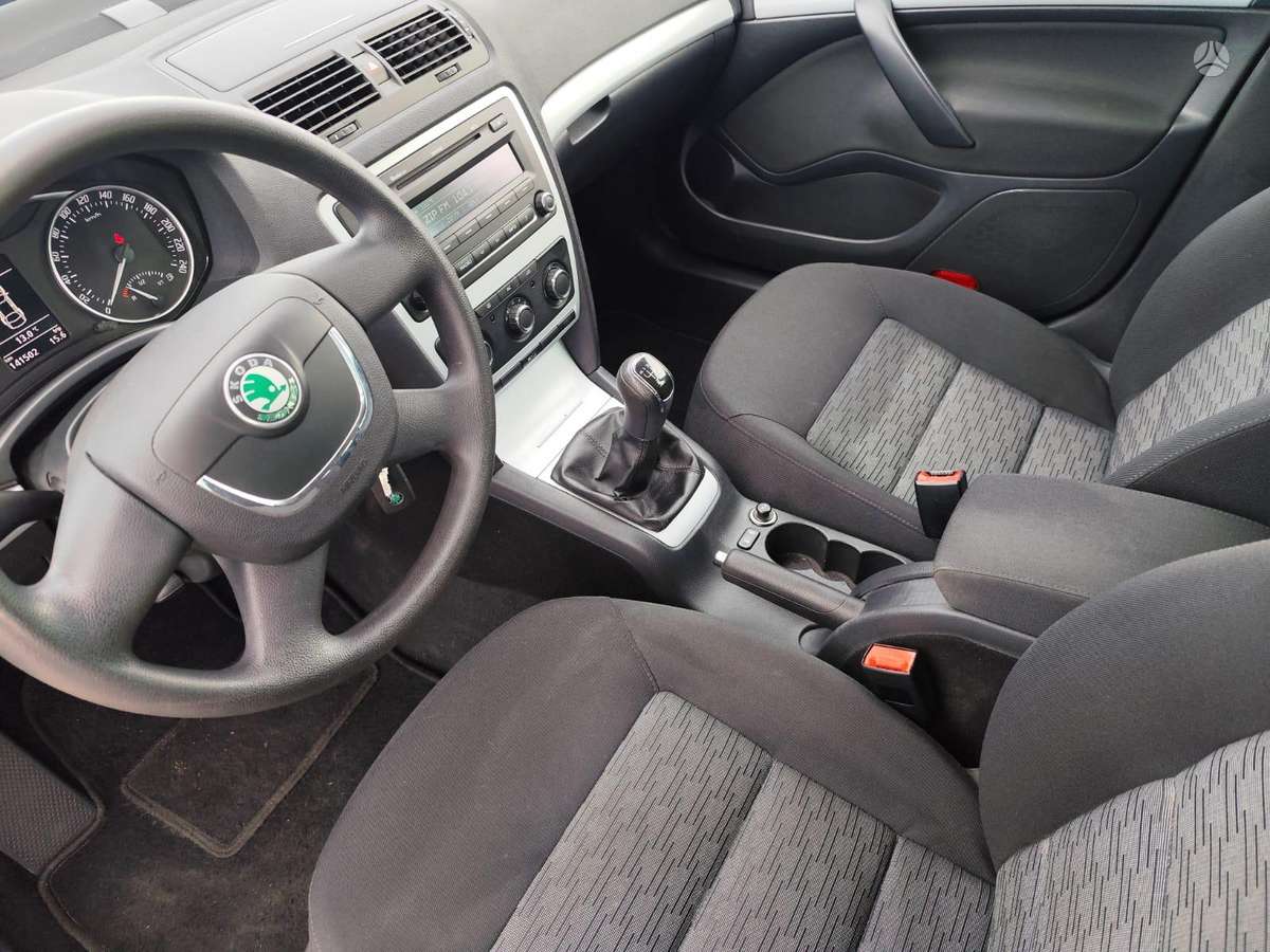 Skoda Octavia 2011 — photo 5