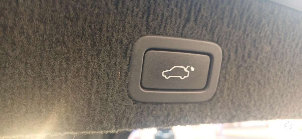 Volvo V70 2013 — photo 11