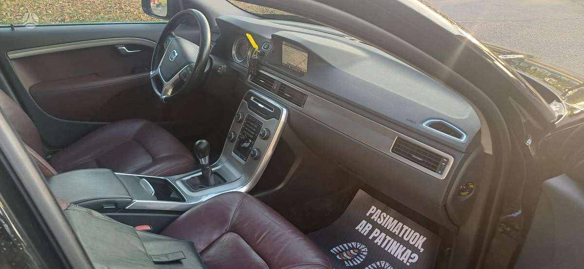 Volvo V70 2013 — photo 6