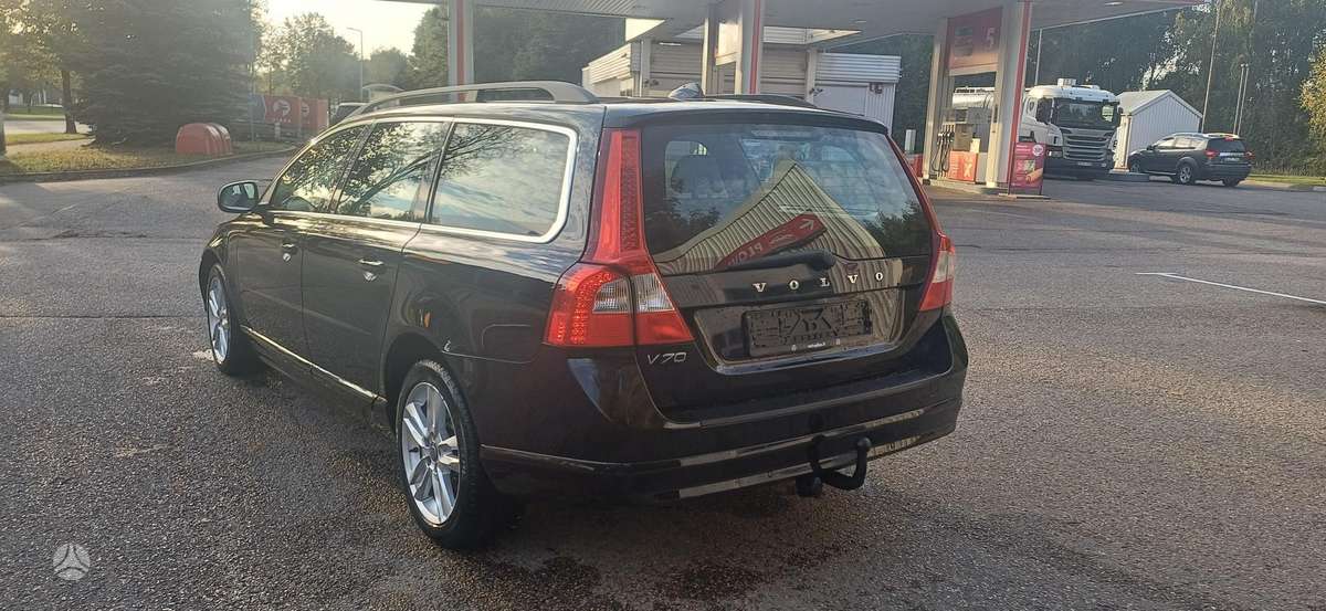 Volvo V70 2013 — photo 7