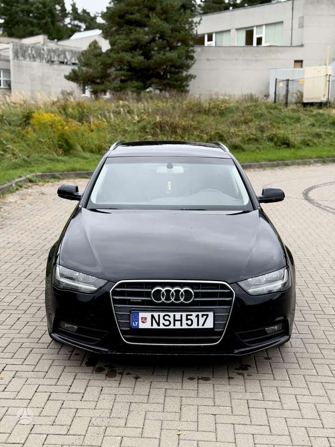 Audi A4 2014 — салон