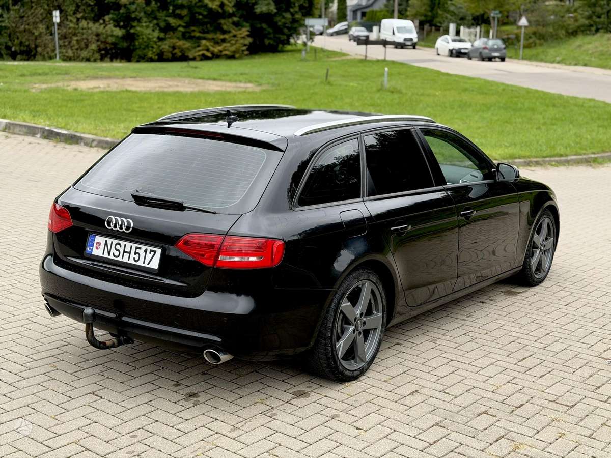 Audi A4 2014 — двигун 2967 cm³, 245 HP (180kW)