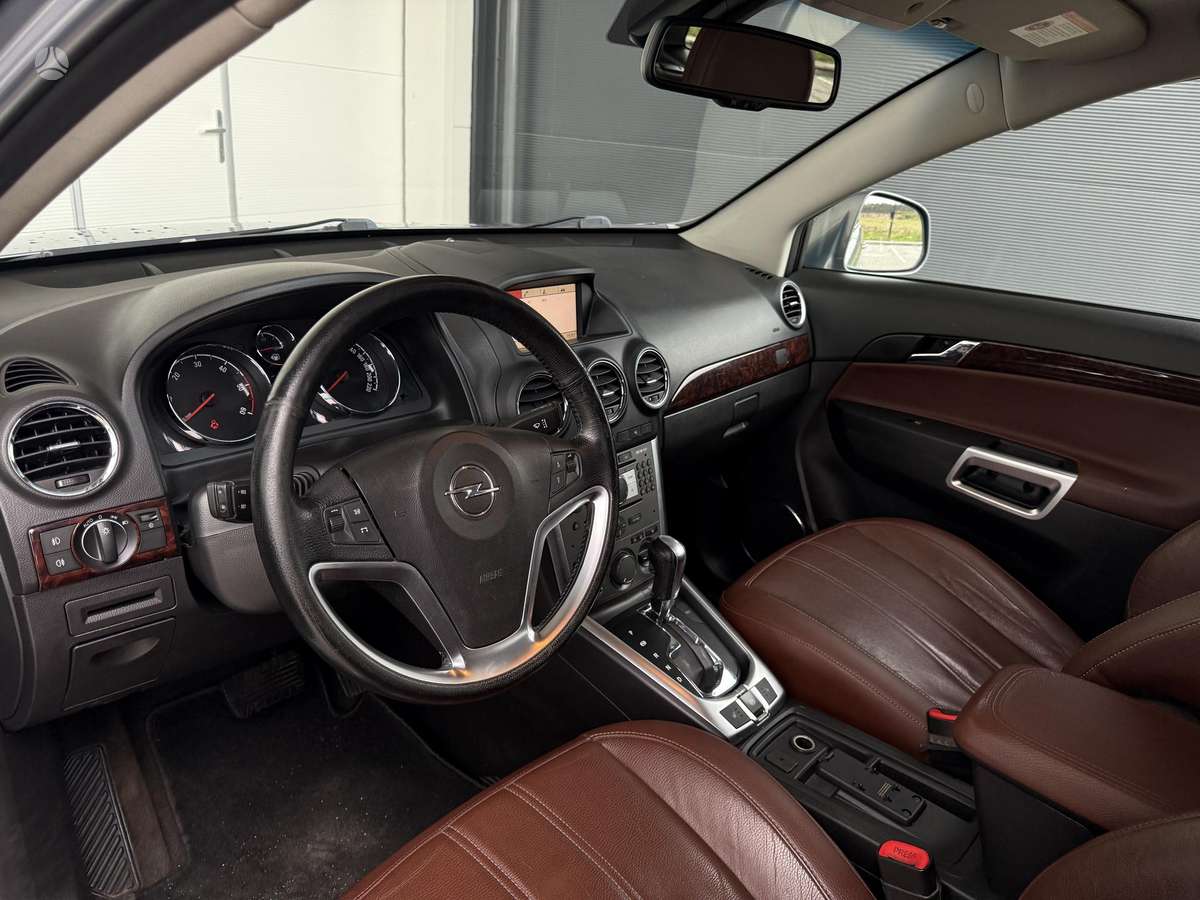 Opel Antara 2011 — photo 6