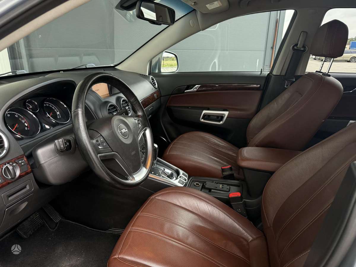 Opel Antara 2011 — photo 7