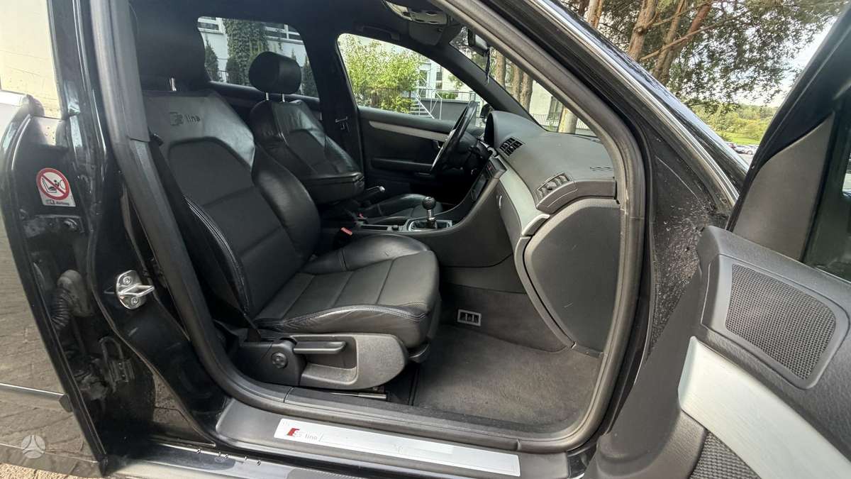 Audi A4 2006 — photo 12