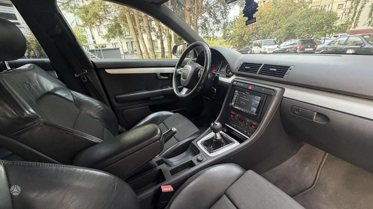 Audi A4 2006 — photo 13