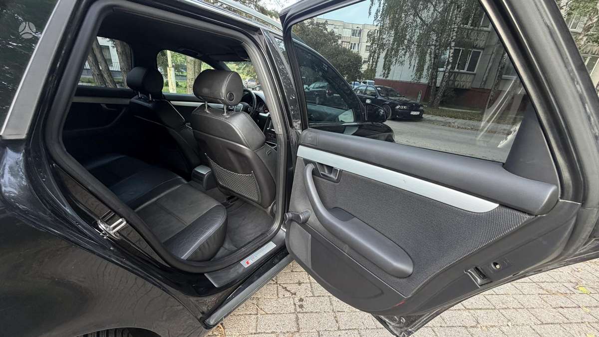 Audi A4 2006 — photo 16