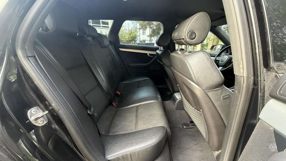 Audi A4 2006 — photo 17
