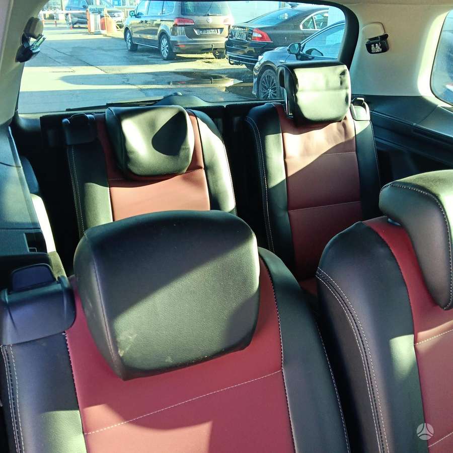 Volkswagen Sharan 2013 — photo 10