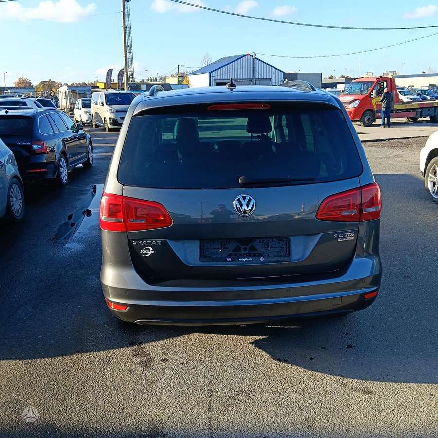 Volkswagen Sharan 2013 — engine 2000 cm³, 140 HP (103kW)
