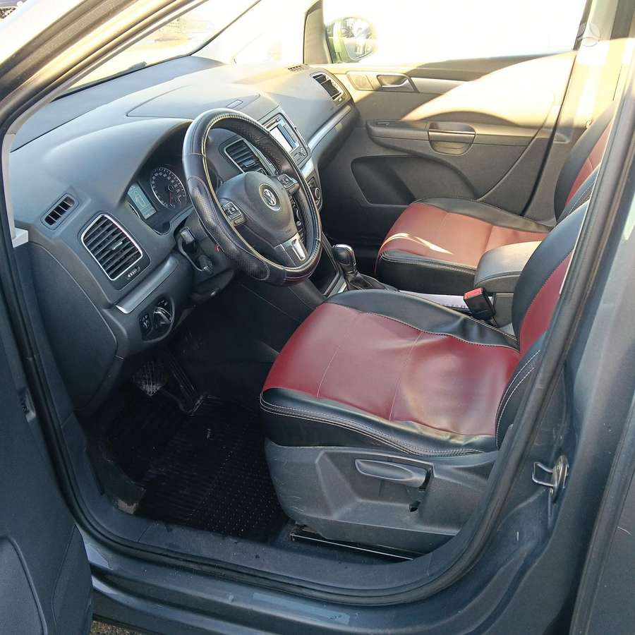 Volkswagen Sharan 2013 — photo 8