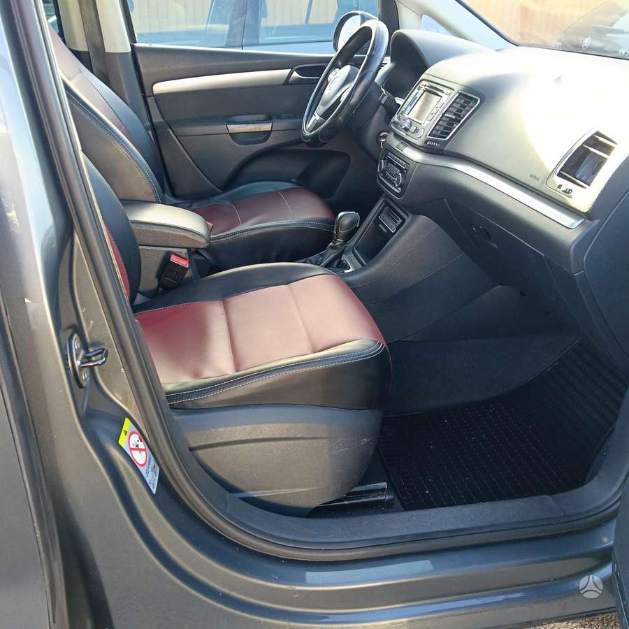 Volkswagen Sharan 2013 — photo 9