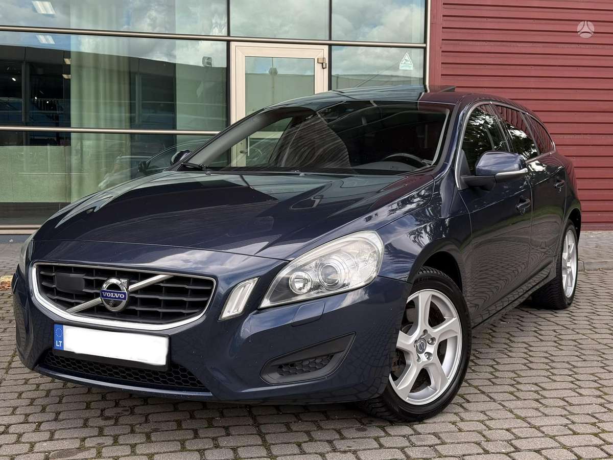 Volvo V60 2012 — photo 30
