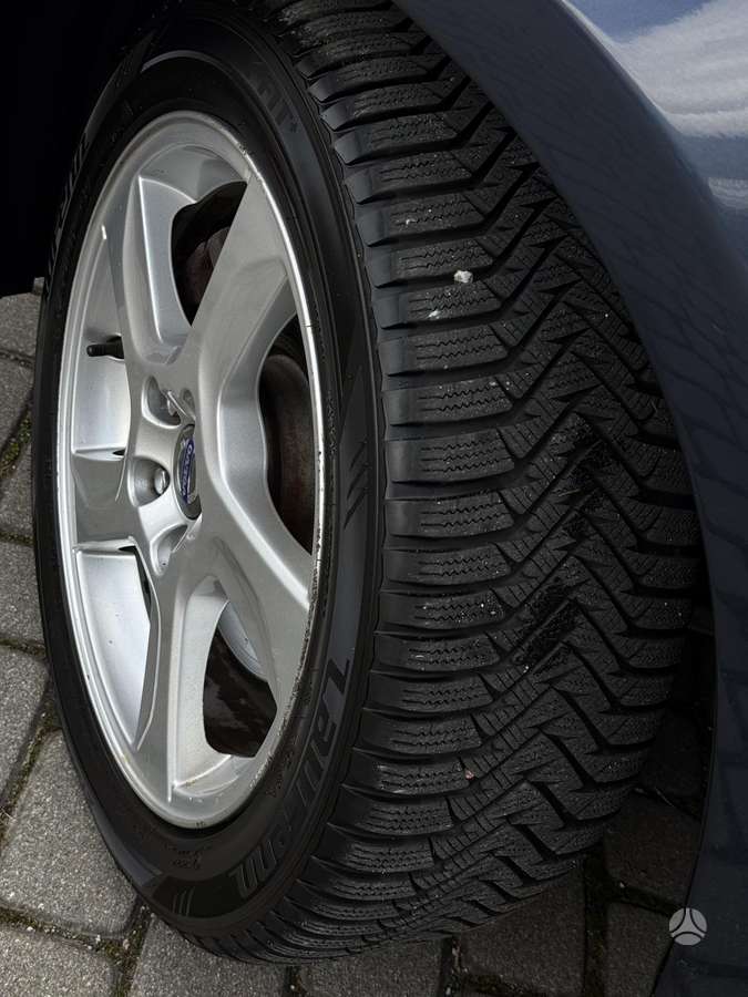 Volvo V60 2012 — photo 31