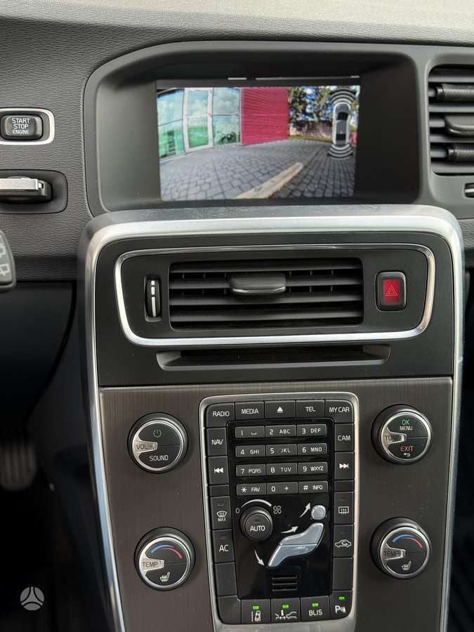 Volvo V60 2012 — photo 7