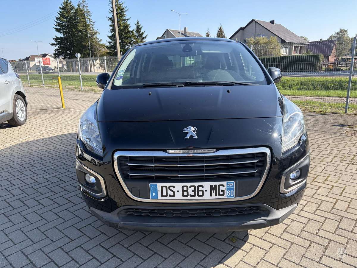 Peugeot 3008 2015 — салон