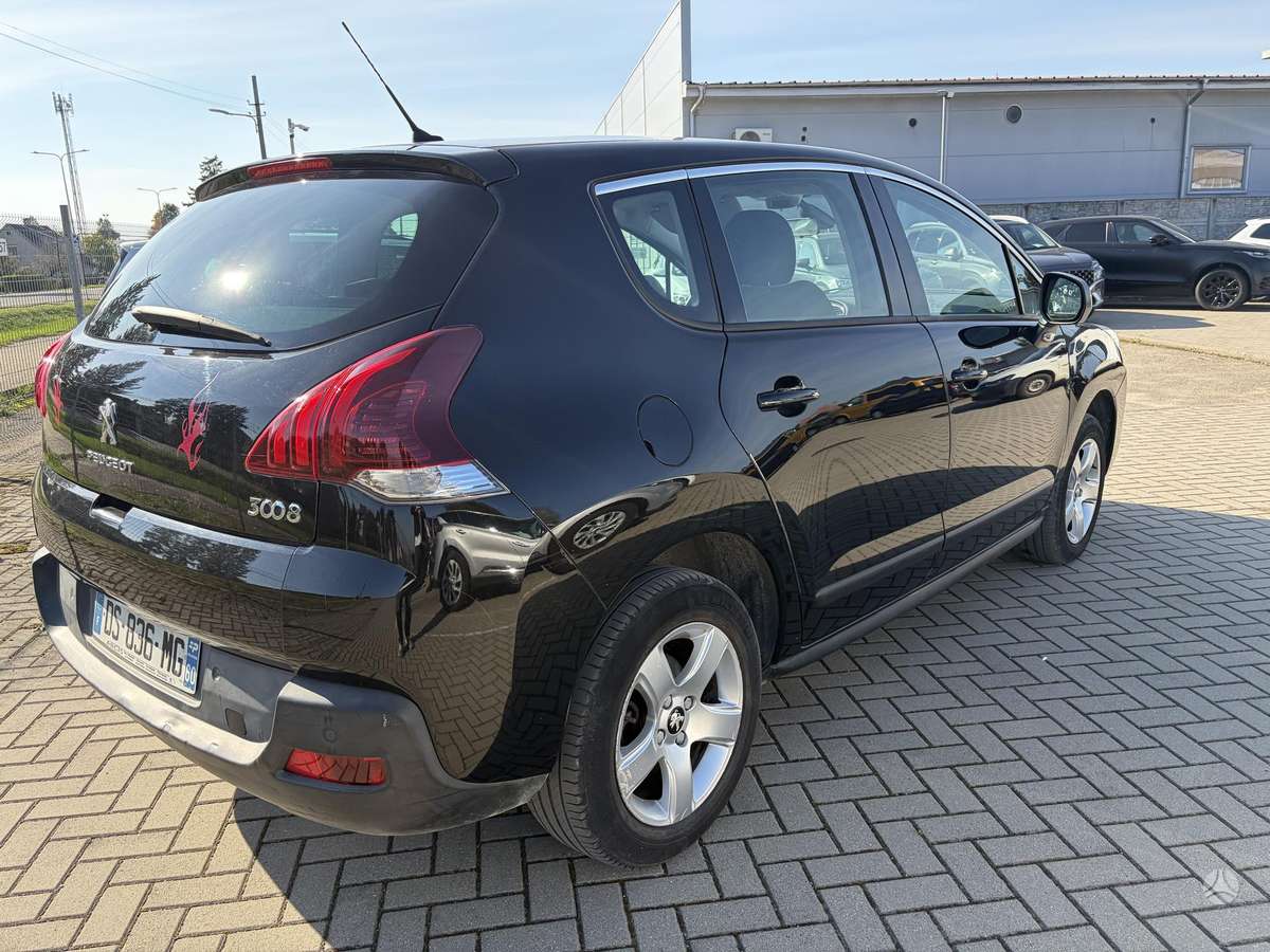 Peugeot 3008 2015 — двигун 1199 cm³, 131 HP (96kW)