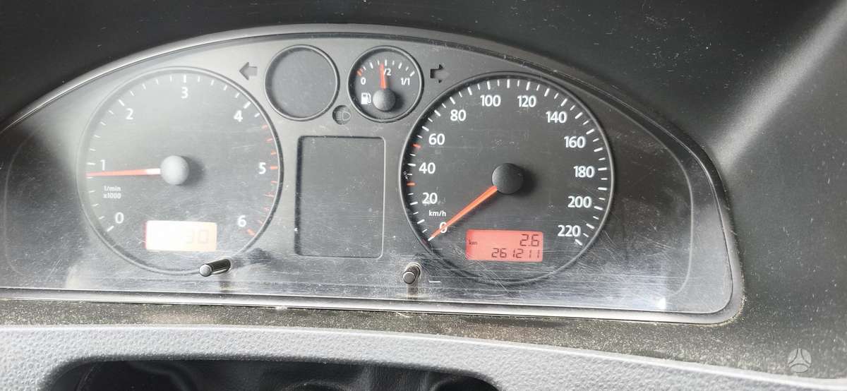Volkswagen Transporter 2008 — photo 18
