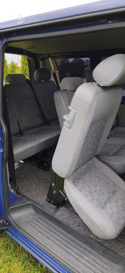 Volkswagen Transporter 2008 — photo 20