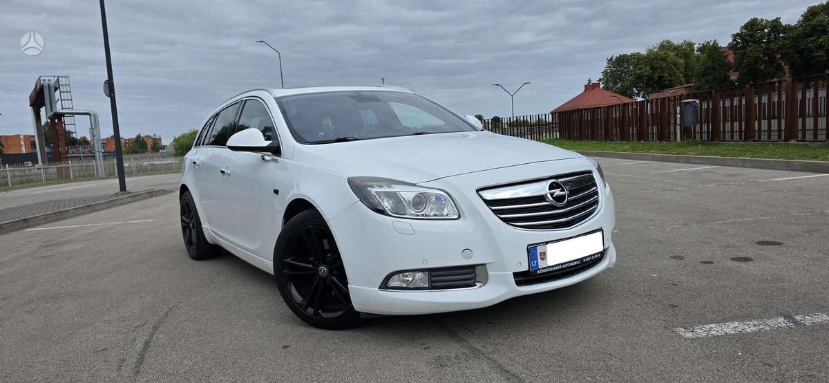 Opel Insignia 2012 — photo 18