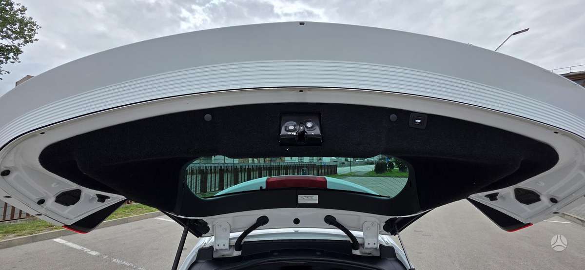 Opel Insignia 2012 — photo 34