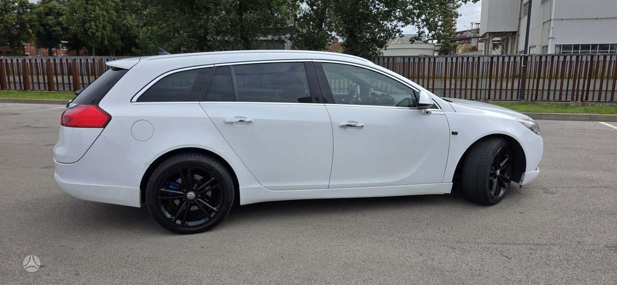 Opel Insignia 2012 — photo 5