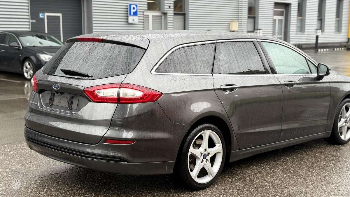 Ford Mondeo 2015 — фото 8