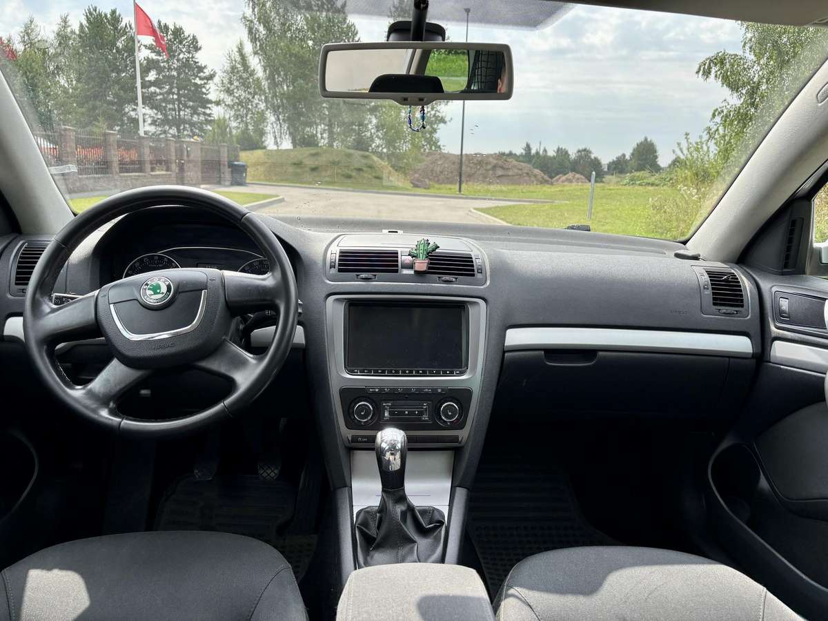 Skoda Octavia 2010 — photo 10