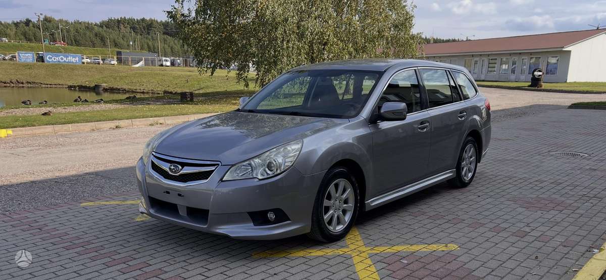 Subaru Legacy 2009 — rear view