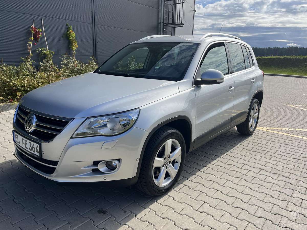 Volkswagen Tiguan 2010 — photo 8