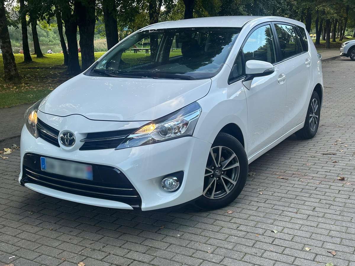 Toyota Verso 2015 — vehicle for AFU Ukraine