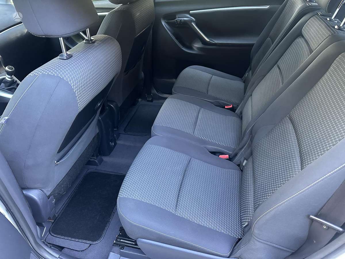 Toyota Verso 2015 — photo 13