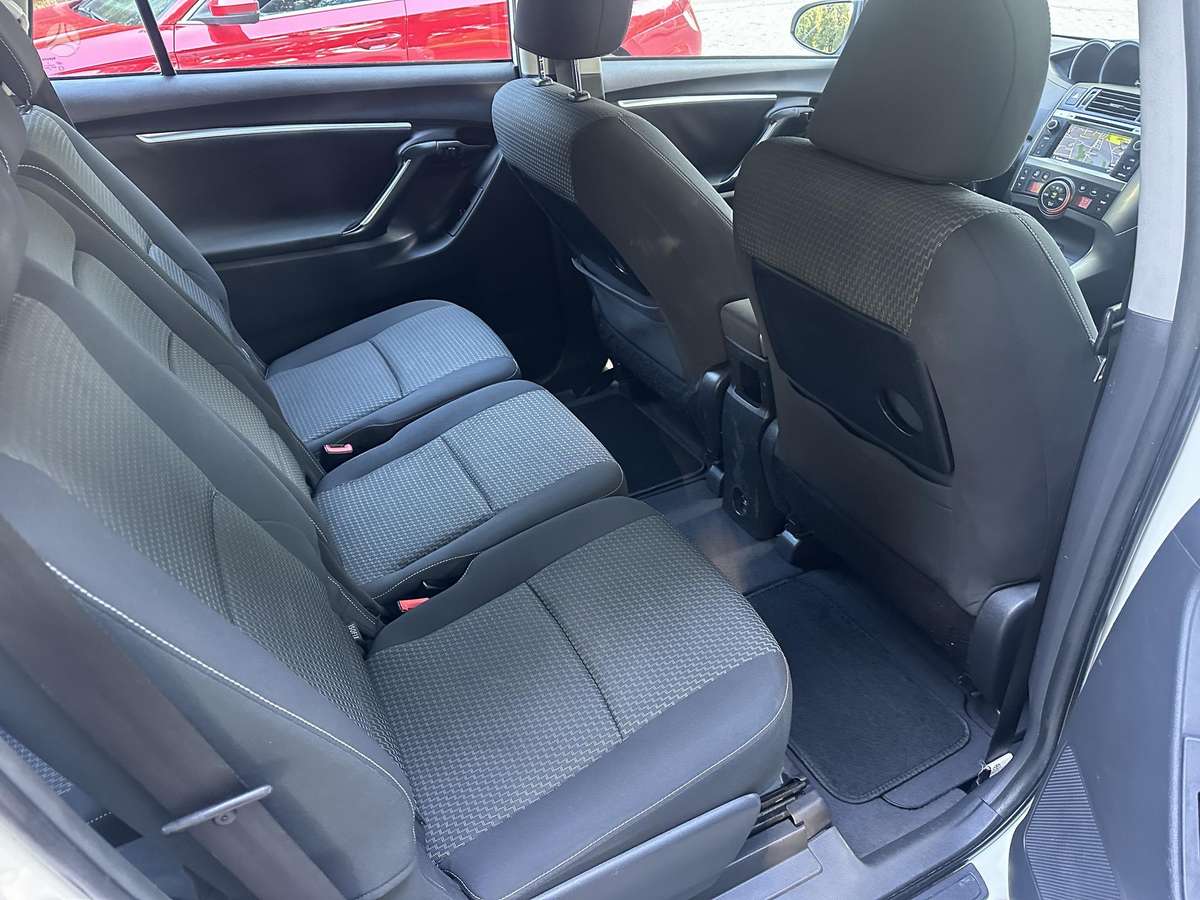 Toyota Verso 2015 — photo 15
