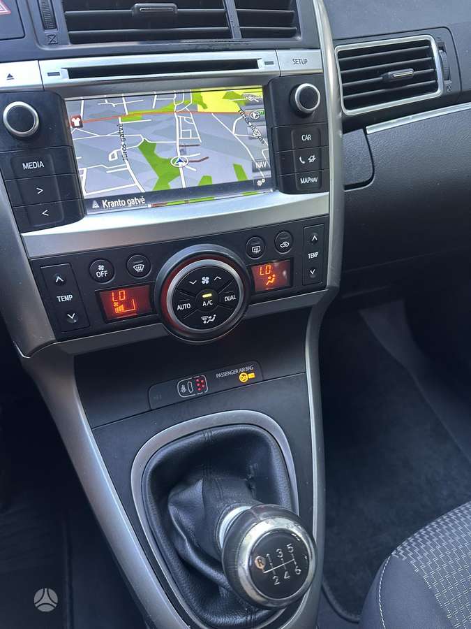 Toyota Verso 2015 — photo 20