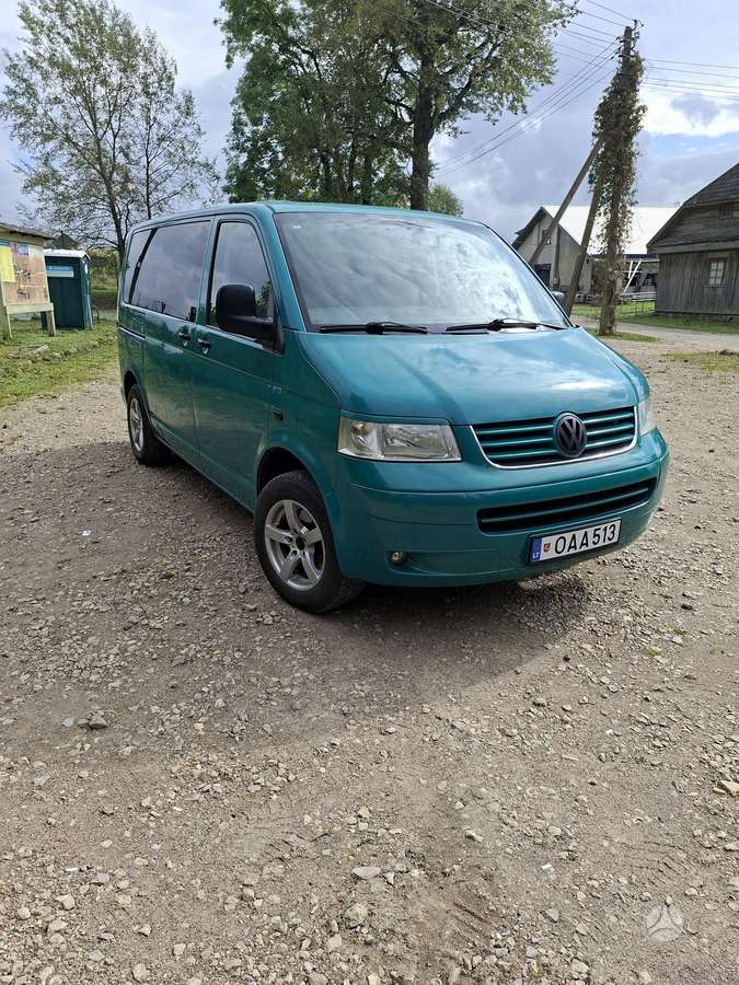 Volkswagen Transporter 2005 — салон