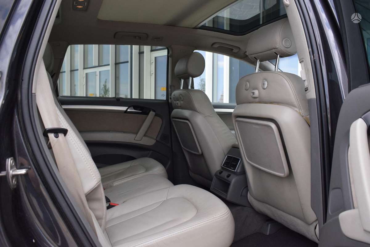Audi Q7 2008 — photo 10