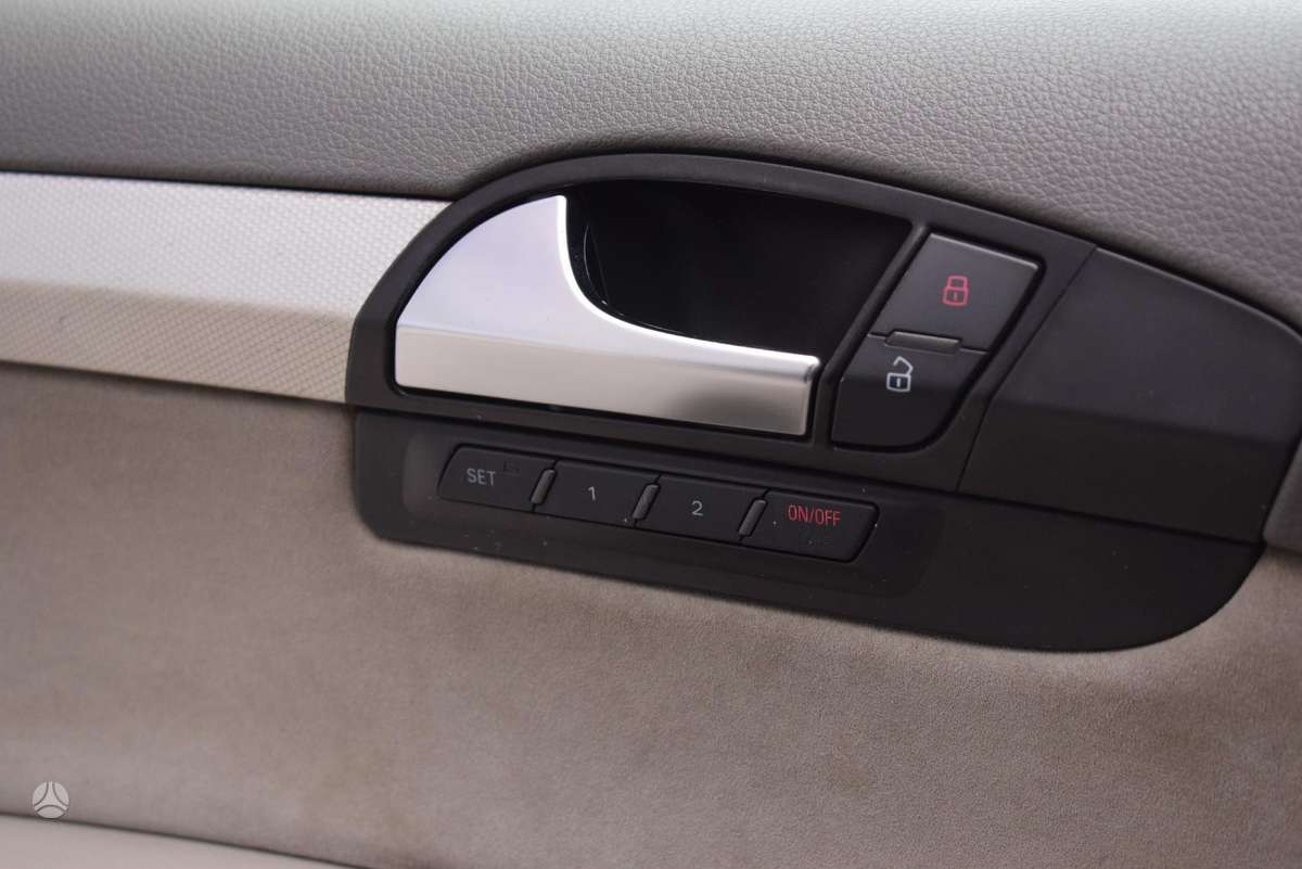 Audi Q7 2008 — photo 16