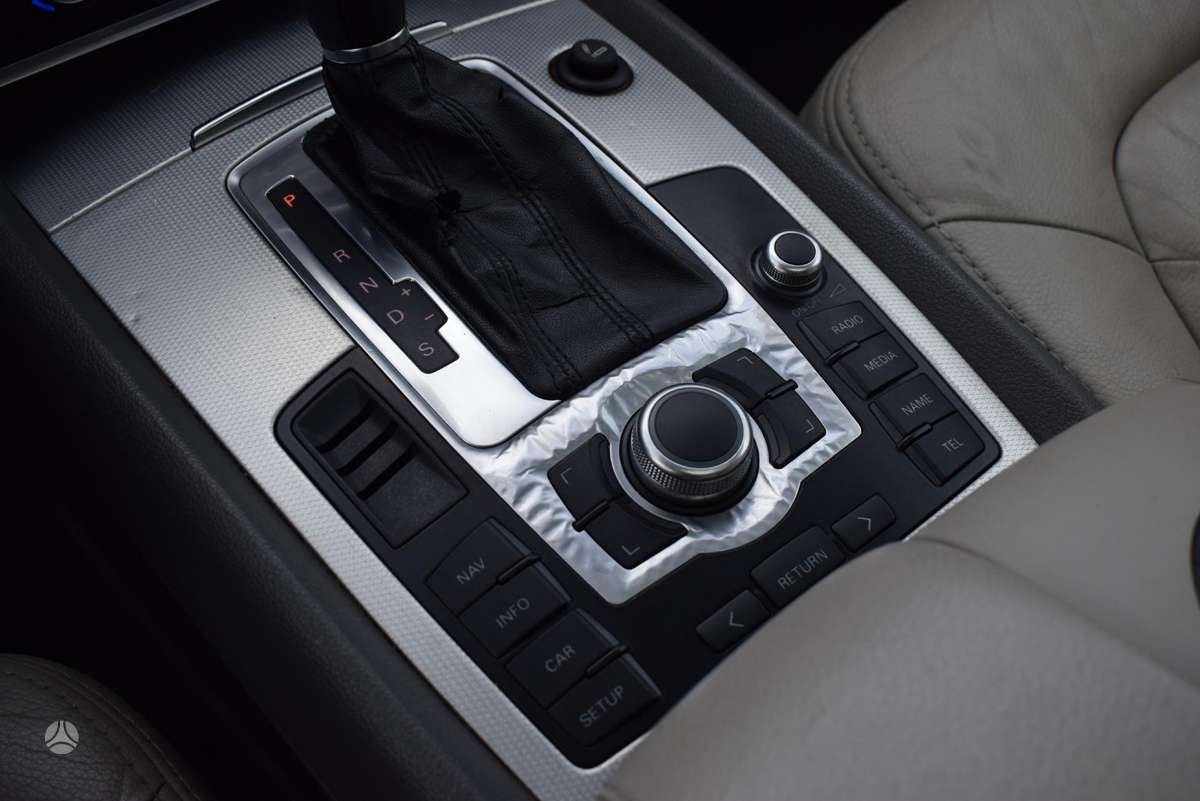 Audi Q7 2008 — photo 17