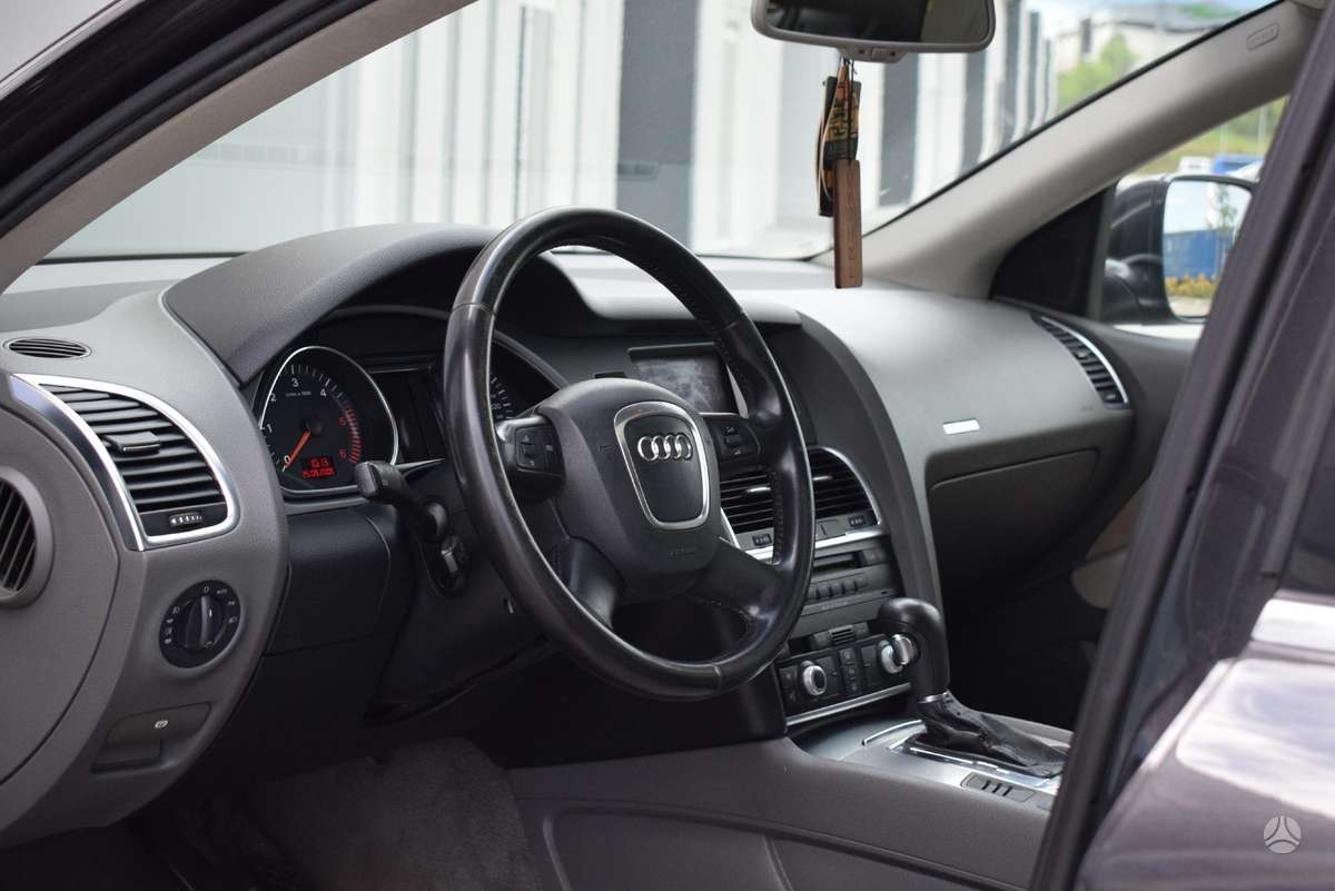 Audi Q7 2008 — photo 7