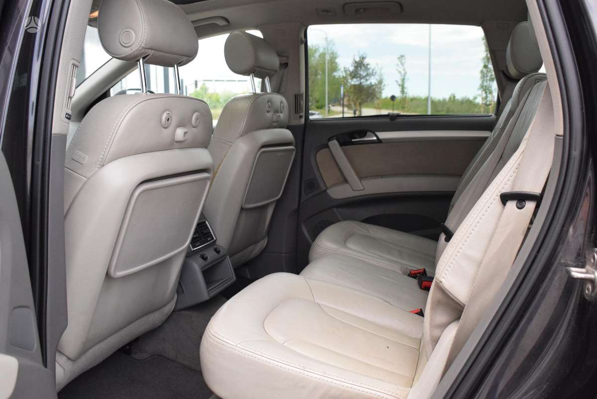 Audi Q7 2008 — photo 9