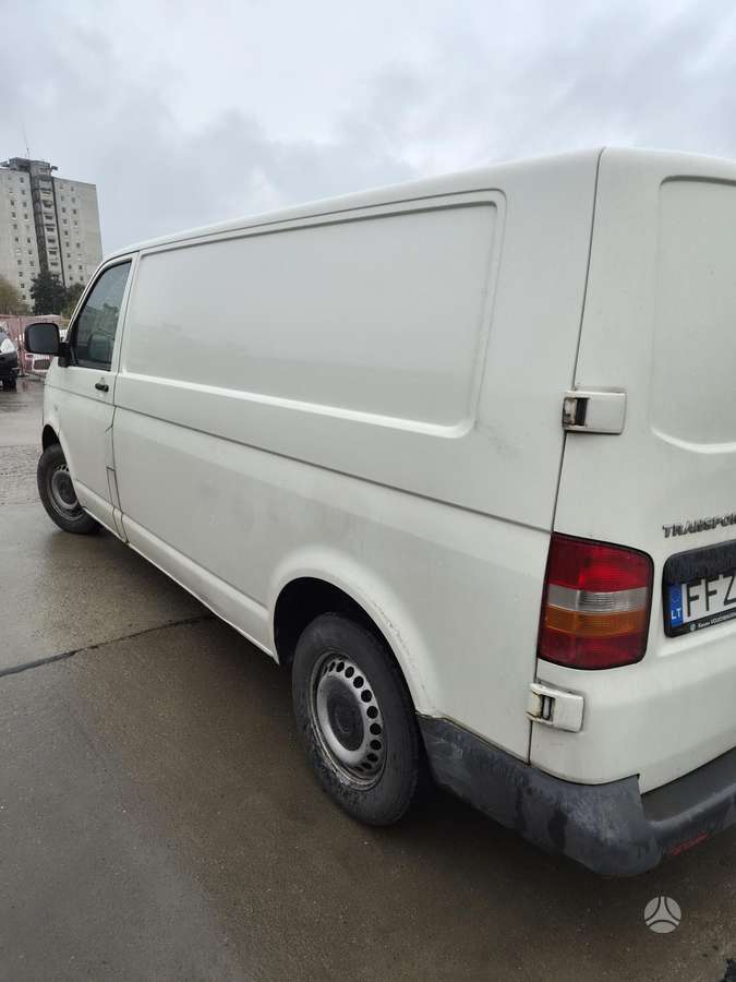 Volkswagen Transporter 2008 — photo 10
