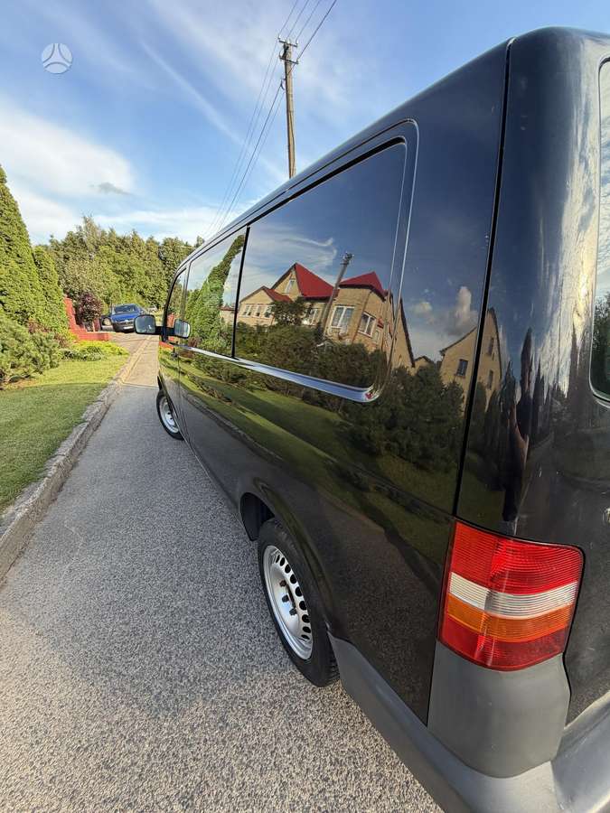 Volkswagen Transporter 2008 — photo 8
