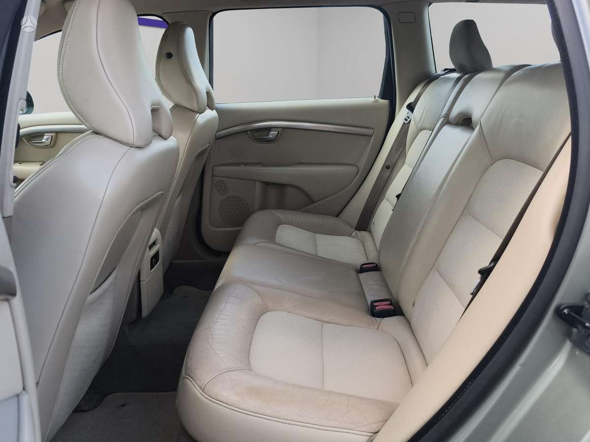 Volvo V70 2008 — photo 11