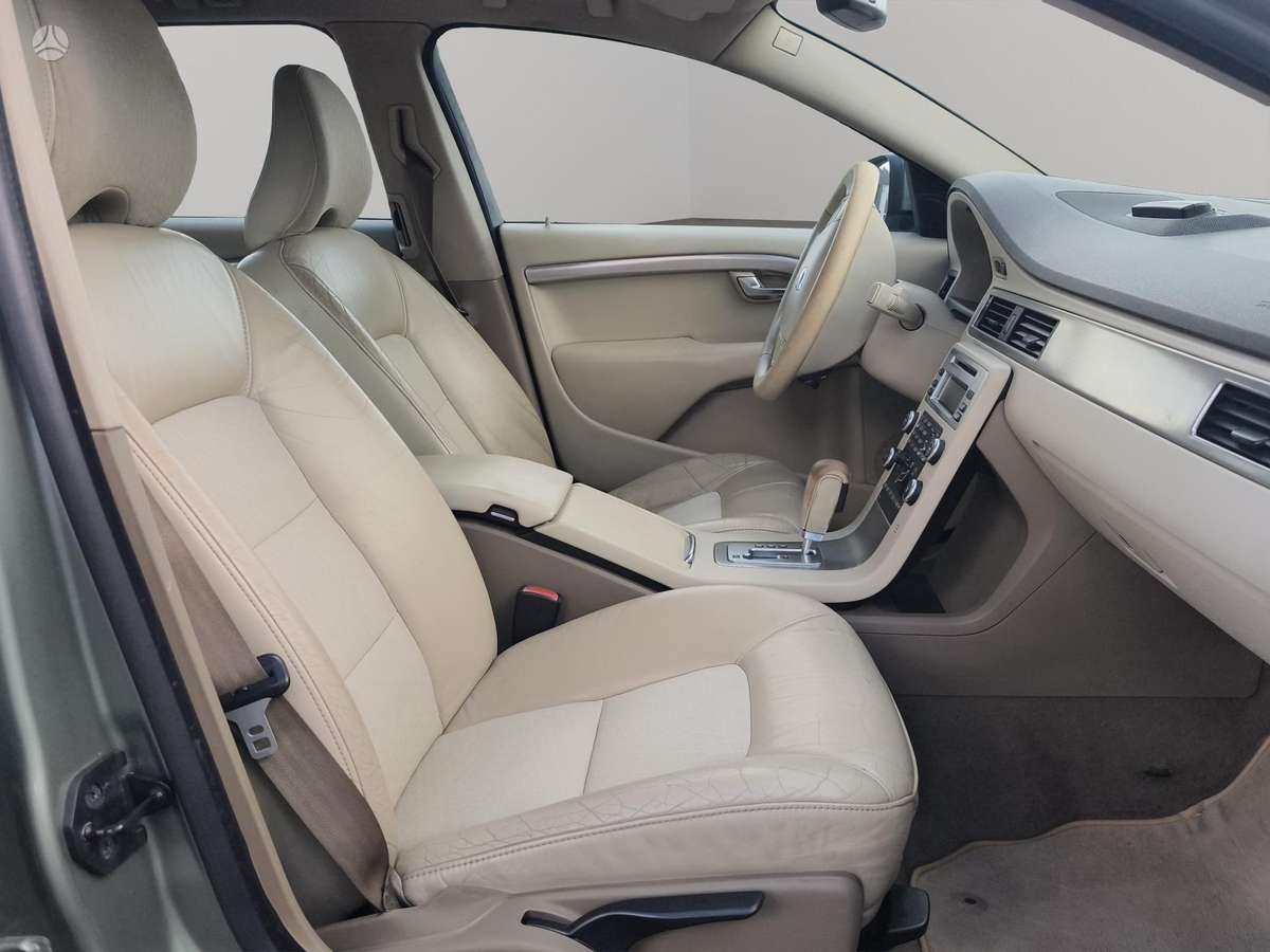 Volvo V70 2008 — photo 8