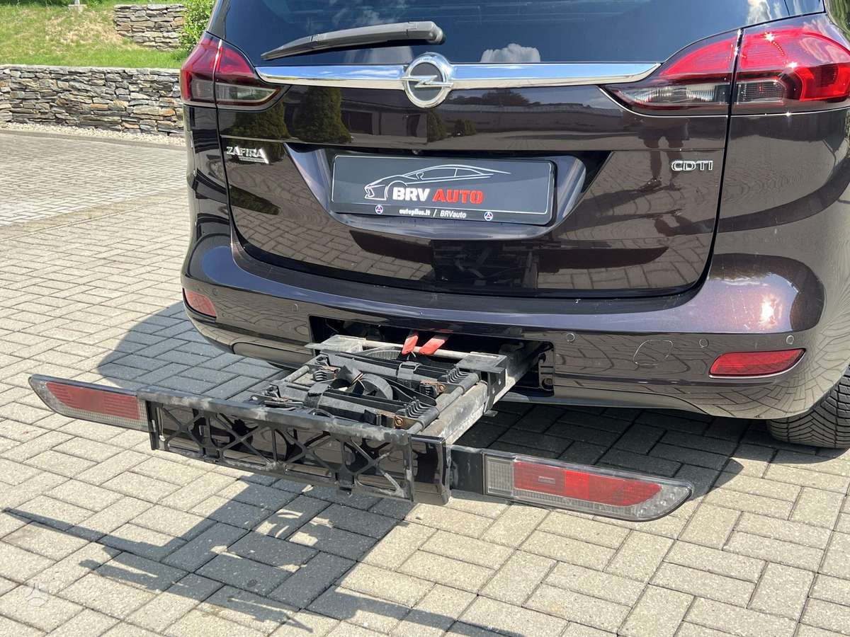 Opel Zafira 2012 — photo 15