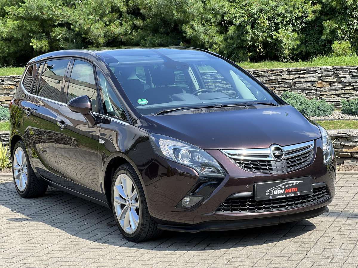 Opel Zafira 2012 — engine 1996 cm³, 165 HP (121kW)