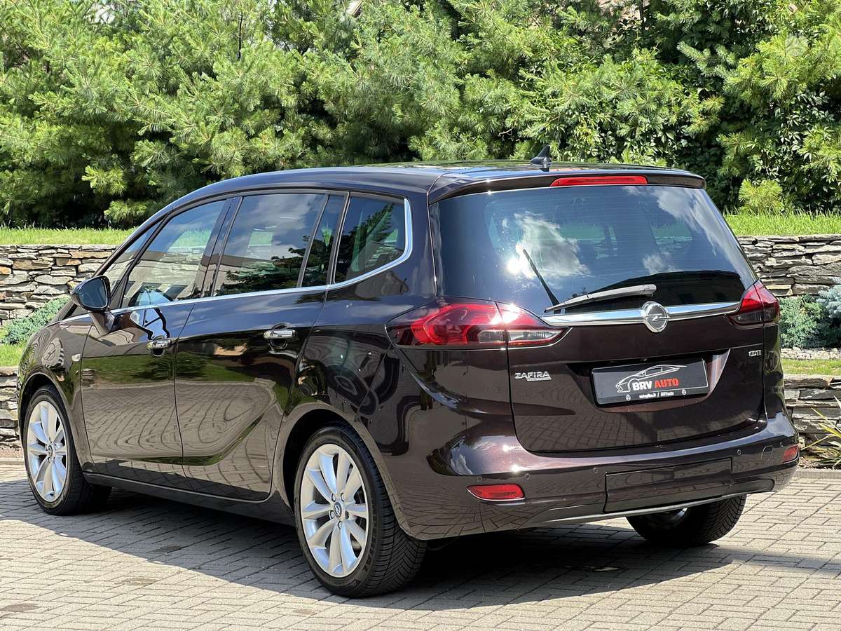 Opel Zafira 2012 — photo 9